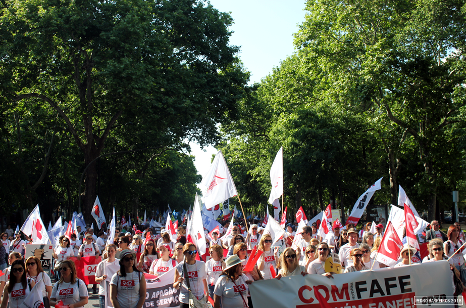 Manifestação Nacional de Professores e Educadores dia 19 de maio, em Lisboa!