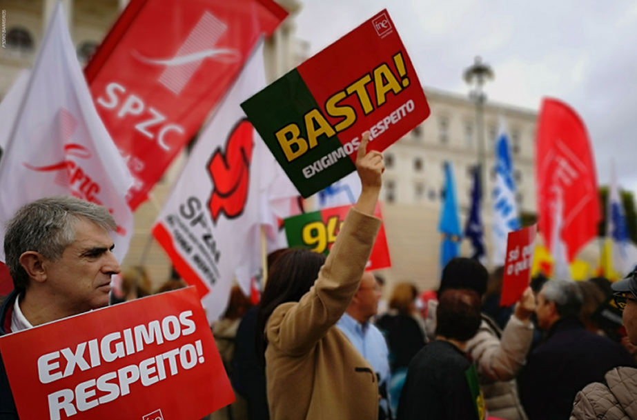 Moção aprovada no Plenário nacional de Professores e Educadores 