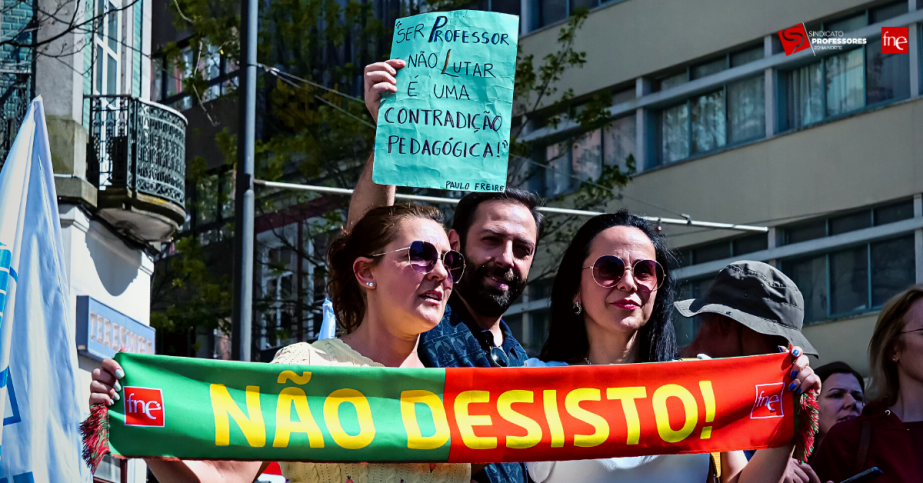 Greve por distritos entra no segundo dia